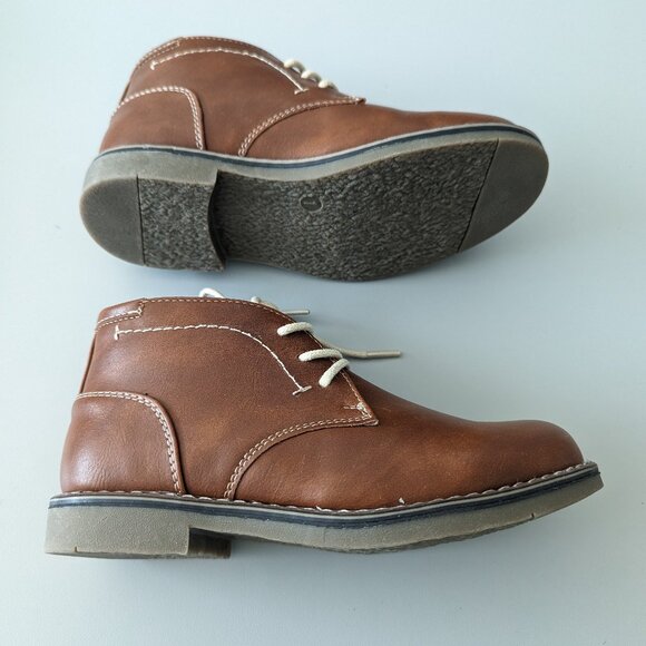NIB Steve Madden Kids leather chukka boot, Kids size 1 - Picture 1 of 7